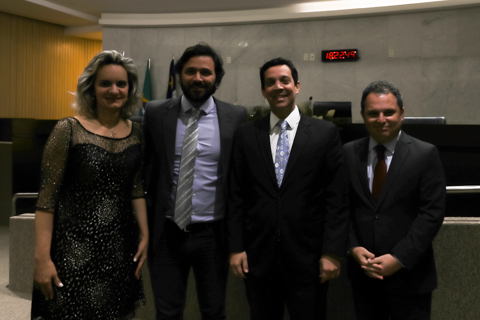 Fotografia da desembargadora Nise Pedroso, deputado Rodrigo Novaes, presidente da ESA, Carlos Neves, e desembargador Eduardo Pugliesi