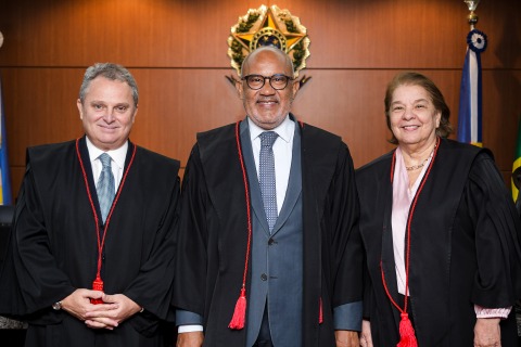 retrato dos desembargadores Eduardo Pugliesi, Fábio Farias e da desembargadora Solange Andrade