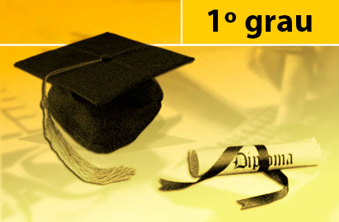 Ilustração com um diploma e um chapéu de formatura. No topo da imagem há o texto &quot;1º grau&quot;