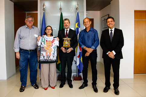 Presidente e vice do TRT6 recebem visita do presidente do Galo da Madrugada