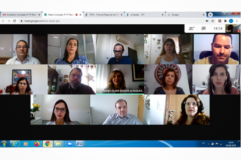 Imagem da sala de reunião virtual com os participantes
