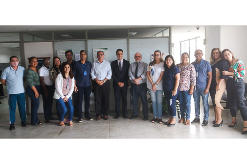 Foto do corregedor com a equipe da 1ª VT de Nazaré