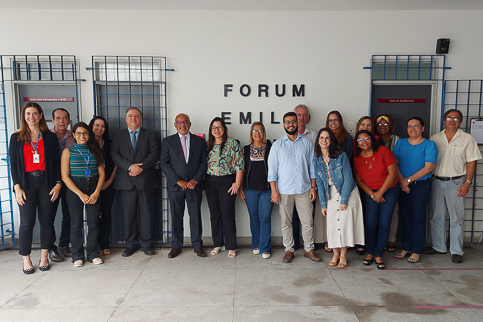 Foto da equipe da corregedoria com a da VT de Carpina