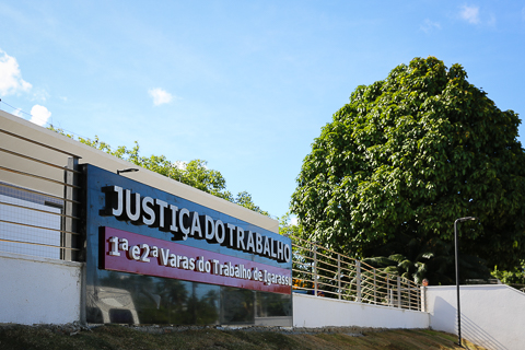 Foto da fachada do fórum de Igarassu
