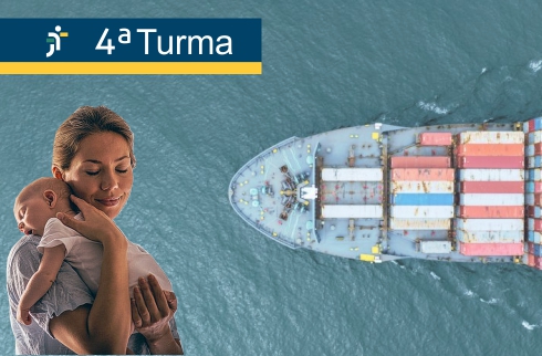 Ilustração de uma mãe ninando um bebê. Em outra parte da imagem, há a foto de um navio mercante. No topo está escrito 4ª Turma