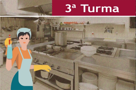 Ilustração de uma cozinha industrial e, à frente, imagem de uma profissional de serviços gerais. Contém texto &quot;3ª Turma&quot;