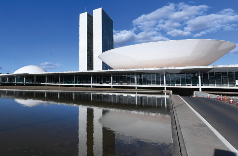 Foto mostra a fachada do Congresso Federal