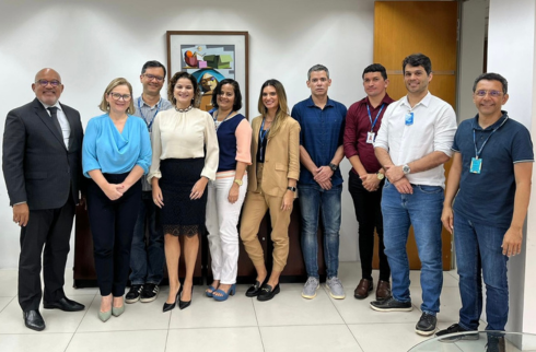 Foto das equipes a corregedoria e da 6ª VT do Recife
