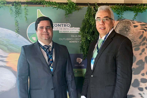 Foto dos representantes do TRT-6 no evento