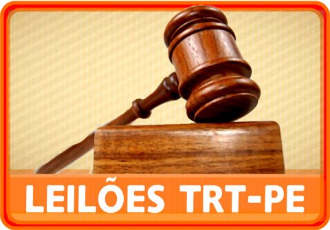 Martelo de leiloeiro. Contém texto &quot;Leilões TRT-PE&quot;