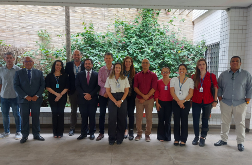 Foto da equipe da unidade com a da Corregedoria