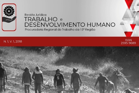 Imagem da capa da Revista da PRT15. Foto em preto e branco com trabalhadores do campo