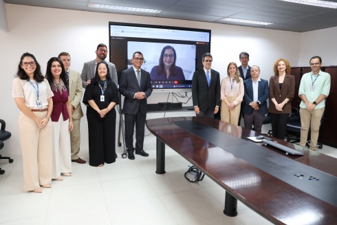 Foto da posse de servidoras/es em cargos em comissão