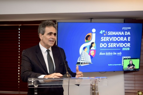 Foto do presidente do TRT-6, desembargador Ruy Salathiel