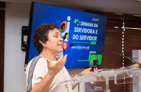 Foto da servidora aposentada Eliane Remigio