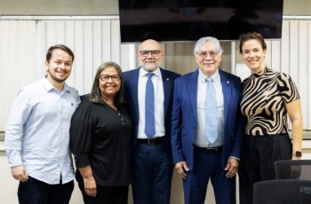 Foto de participantes do encontro
